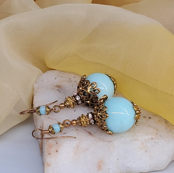 Vintage Jewelry - 🌱 Large Blue Beans Golden Earrings